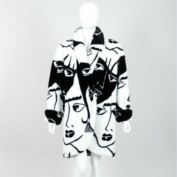 DONNYBROOK FUR COATS  - Picture 15 of 16